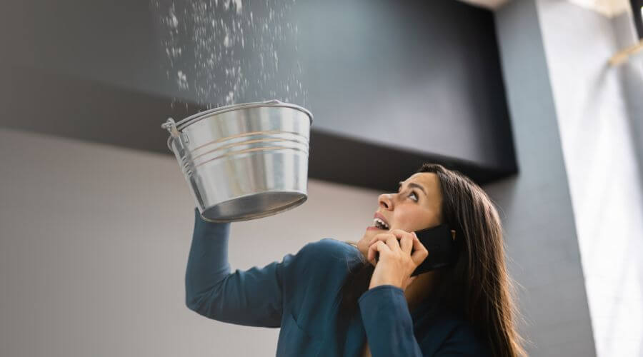 Why choose water damage restoration service for emergency water extraction services in Carlsbad